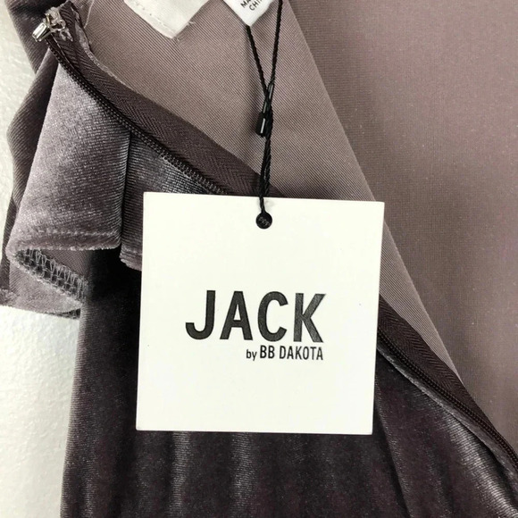NWT Jack By BB Dakota Velvet Flare Jumpsuit Size M - Picture 12 of 12
